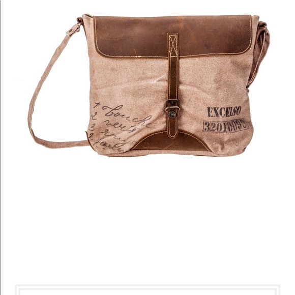 The Barrel Shack “Cruz” Handmade Messenger Bag - Picture 2 of 5